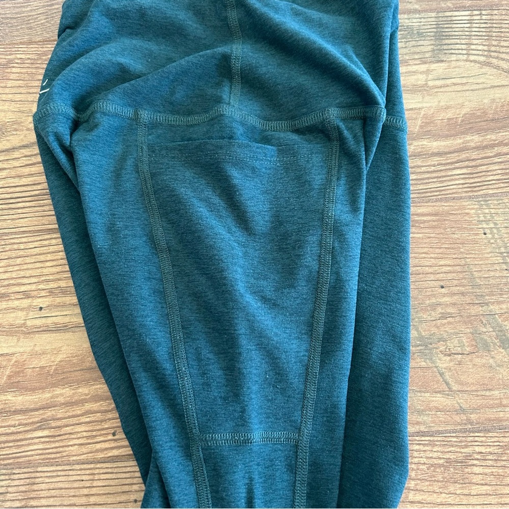 Beyond Yoga Leggings Dark Green Small - Picture 7 of 9